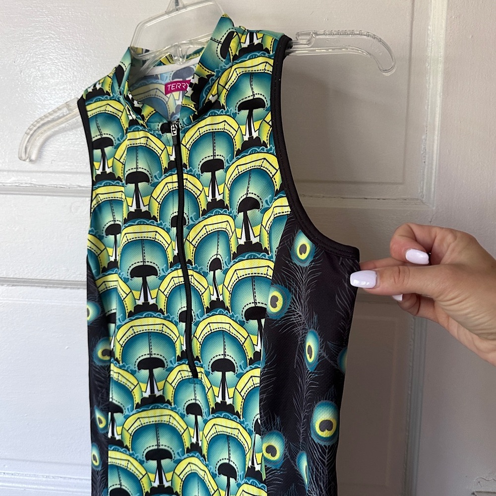 3/$20💥 Terry Women’s Cycling Tank Top‎ S 1/4 Zip Stretch Colorful Geometric - Picture 16 of 17